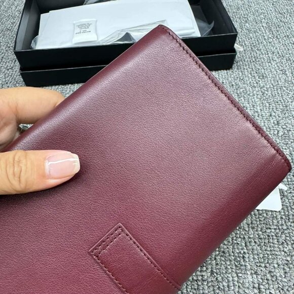 100% Authentic Yves Saint Laurent Leather Wallet - Picture 2 of 10